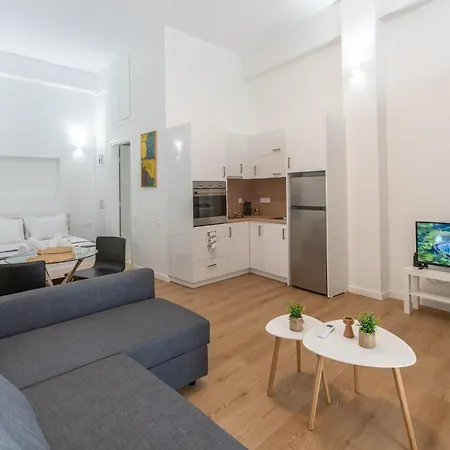 Agora Loft 2 كالاماتا
